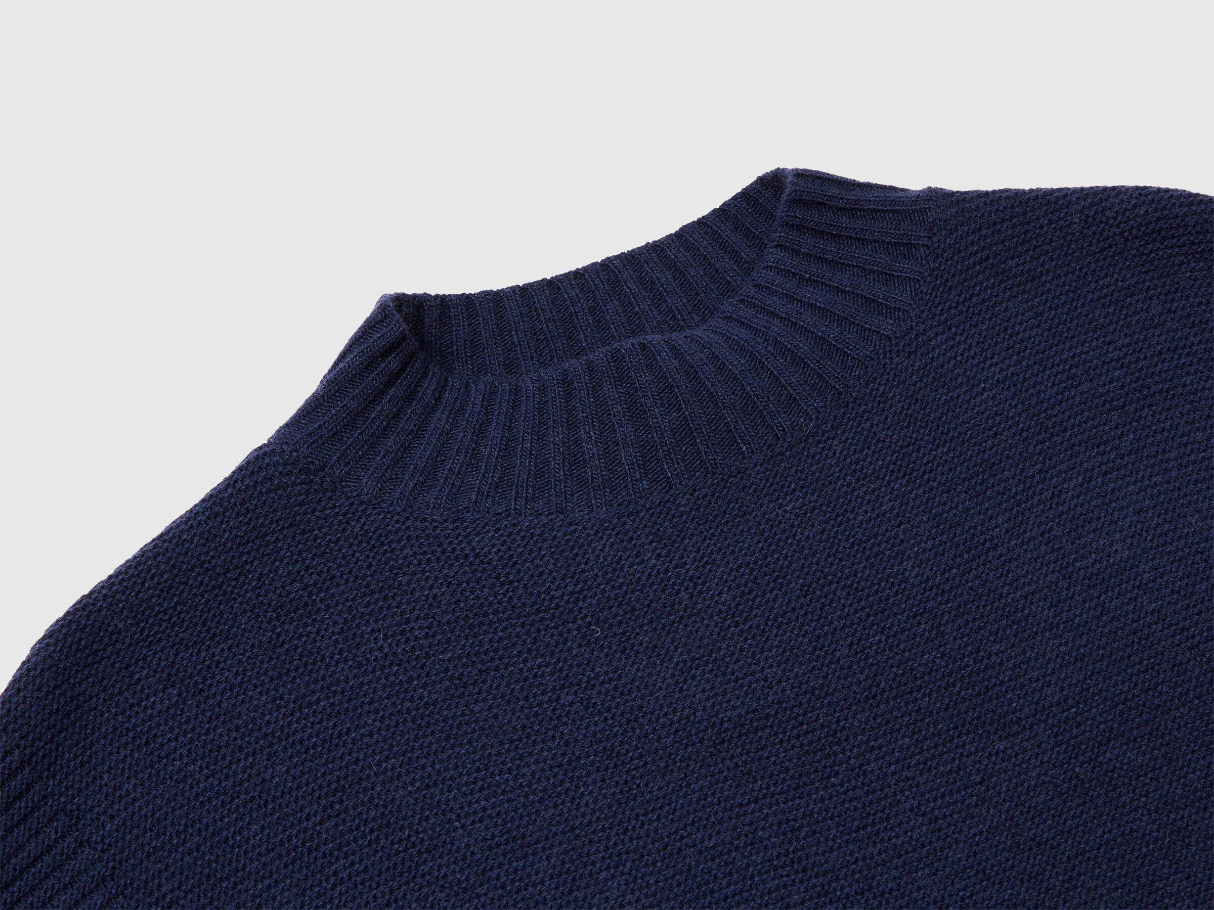 SLEEVELESS SWEATER Mujer image number 7